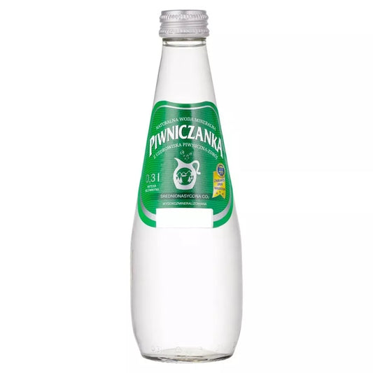 PIWNICZANKA Naturalna woda mineralna  średnionasycona CO2 0,3l